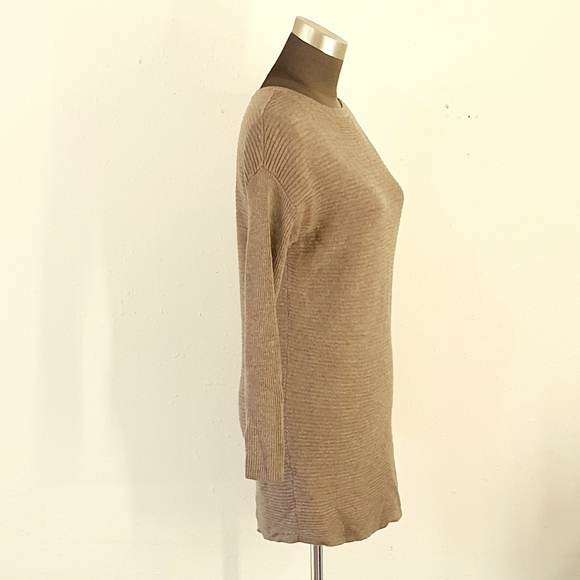 Tahari Merino Wool Sweater - Picture 9 of 12